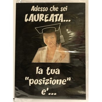 Biglietto auguri medio con finestra - Laureata