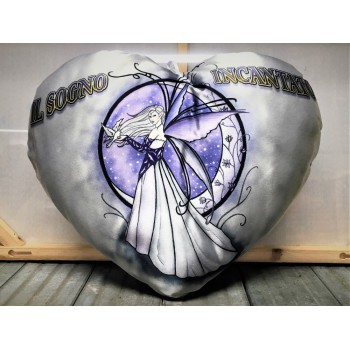 Cuscino satin cuore Cm. 35 "Il mondo fatato" - Il sogno incantato