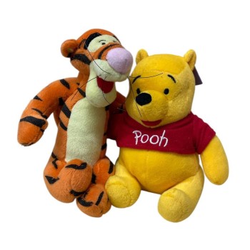 Peluche Winnie Pooh E Tigro Abbracciati H. cm. 15
